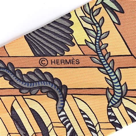 HERMES Silk Animapolis Twilly Ocre Bleu Vert .